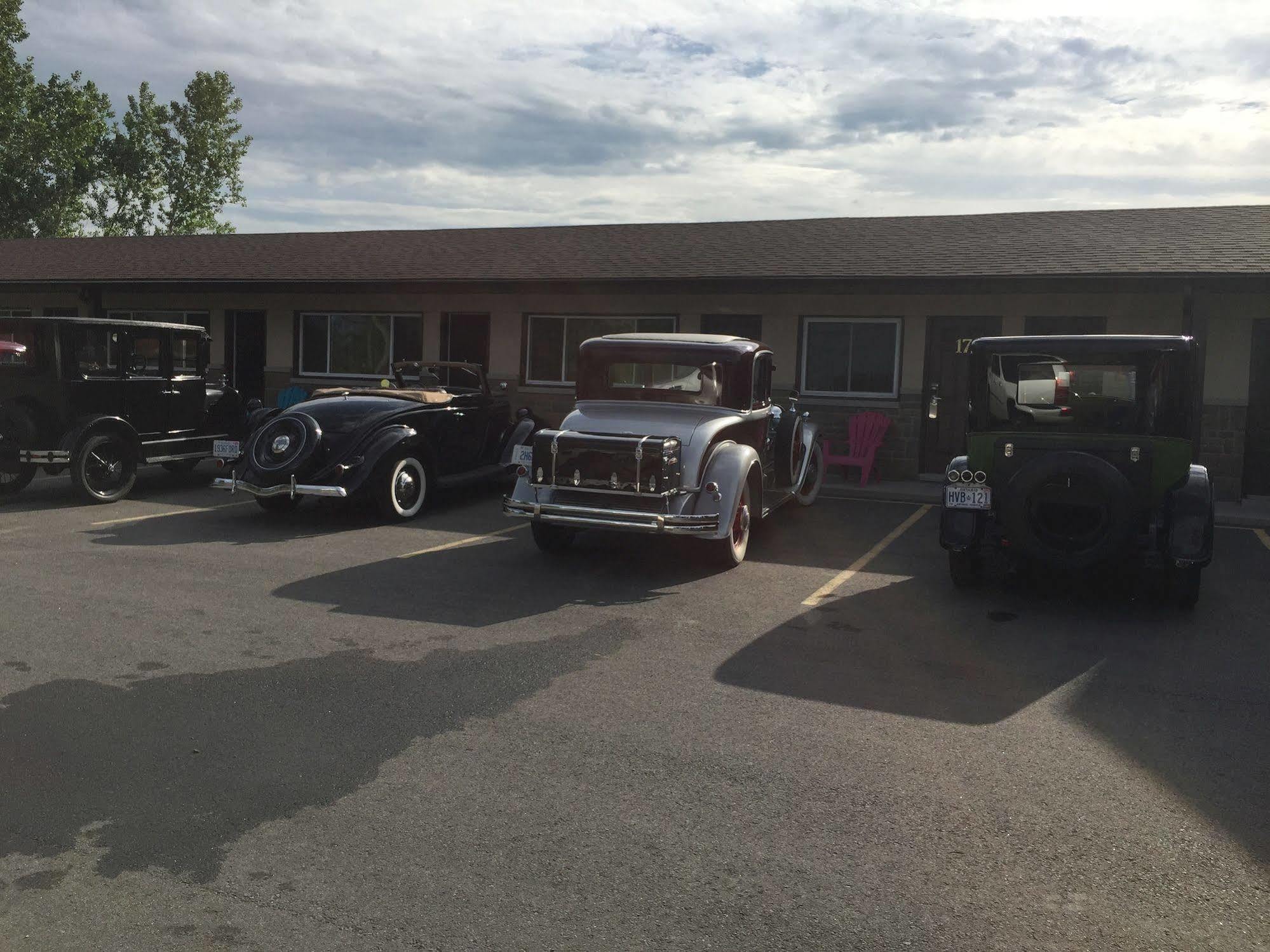 Masterson'S Motel Greater Napanee Exteriér fotografie